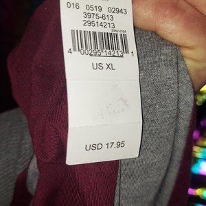 American eagle  bundle New 4 shirts